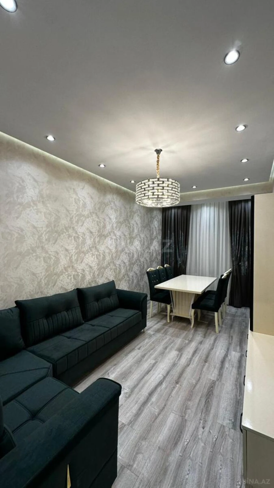 Satılır 2 otaqlı mənzil 78 m²