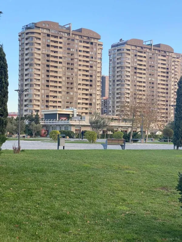 Satılır 2 otaqlı mənzil 60 m²