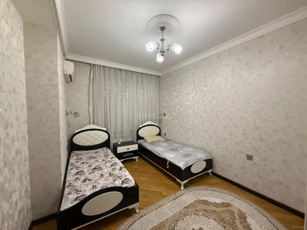 Satılır 3 otaqlı mənzil 94 m²