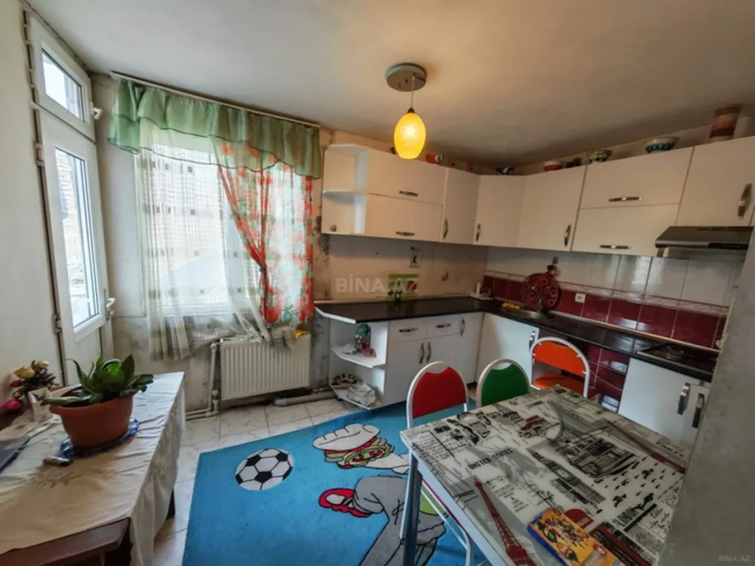 Kirayə verilir 2 otaqlı mənzil 50 m²