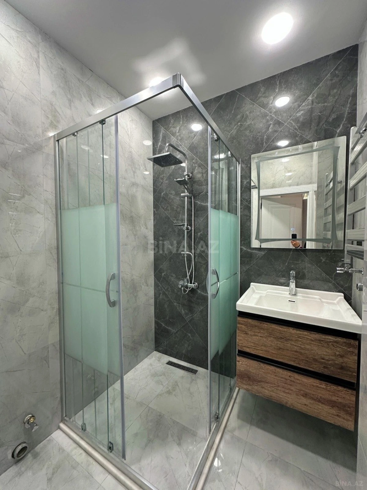 Satılır 3 otaqlı mənzil 80 m²