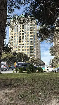 Satılır 4 otaqlı mənzil 162 m² — Bakı 4 otaq 162.00 m²