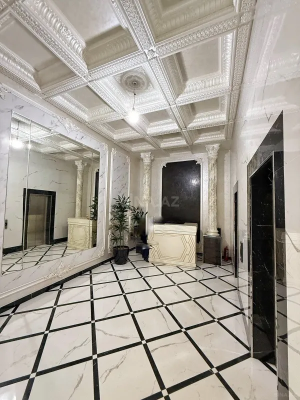 Satılır 4 otaqlı mənzil 162 m²