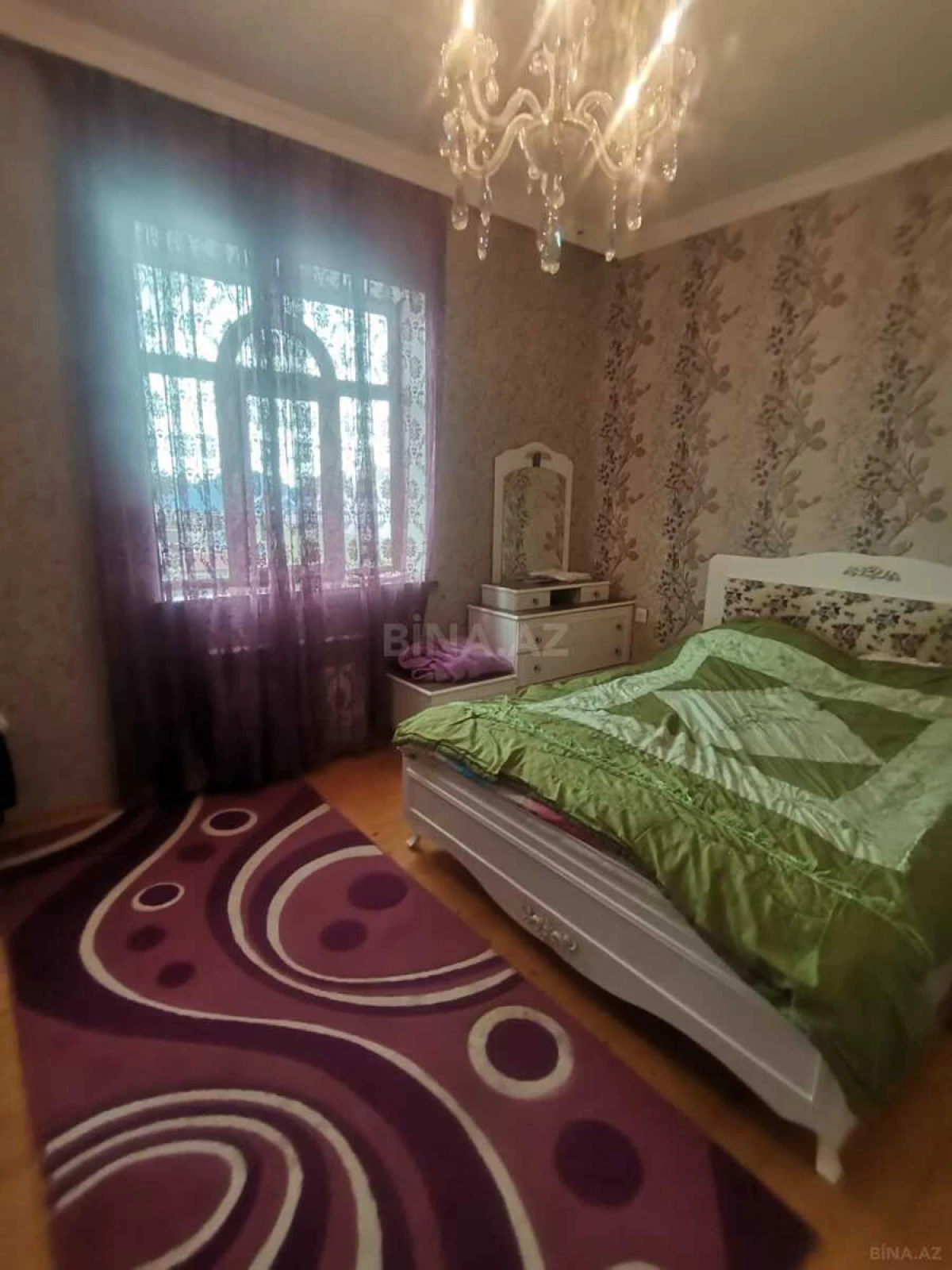 Satılır 6 otaqlı həyət evi 180 m²