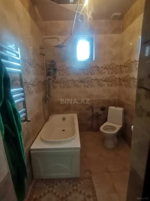 Satılır 6 otaqlı həyət evi 180 m²