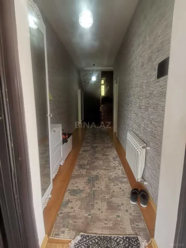 Satılır 6 otaqlı həyət evi 180 m²