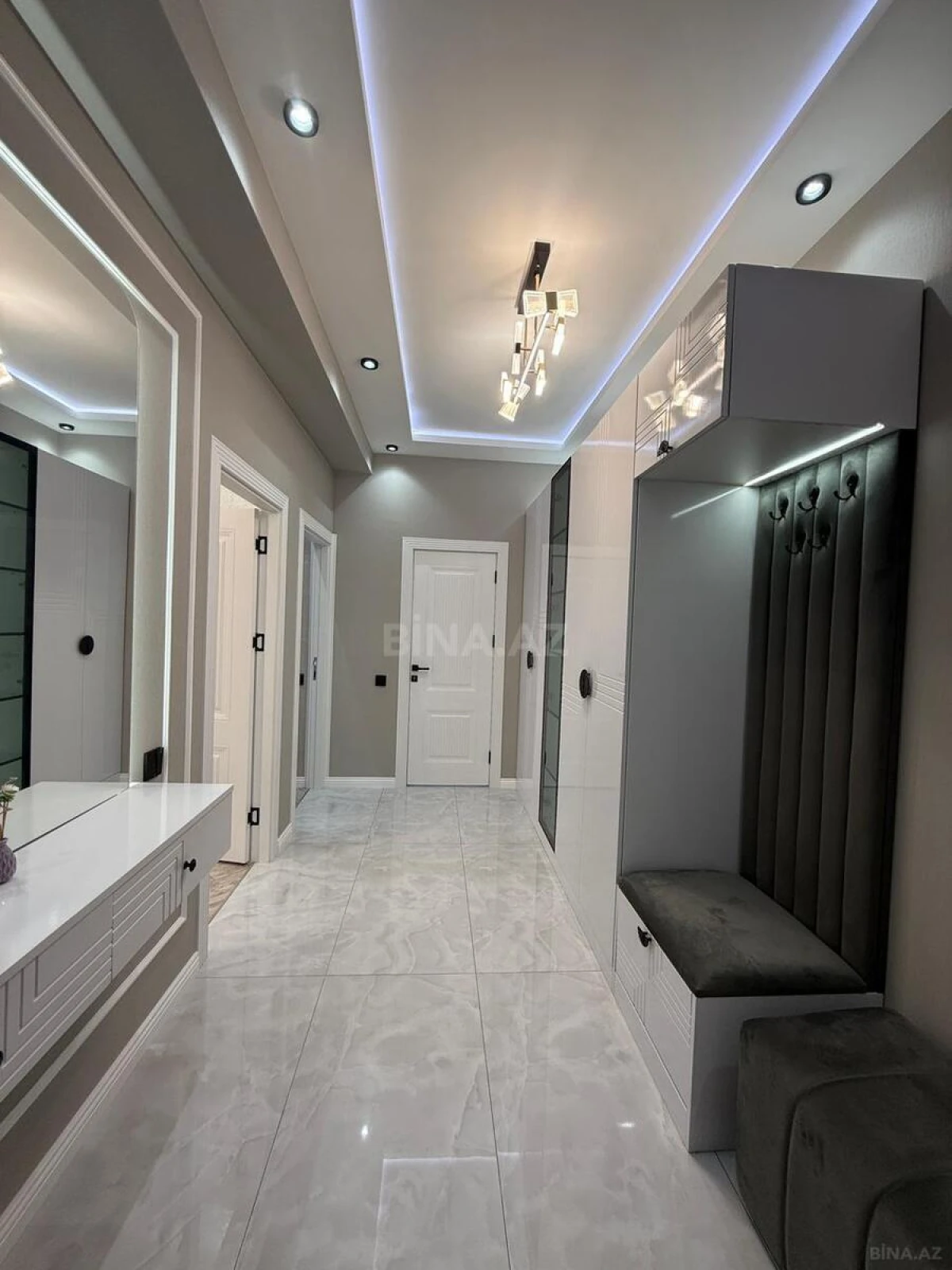 Satılır 2 otaqlı mənzil 55 m²