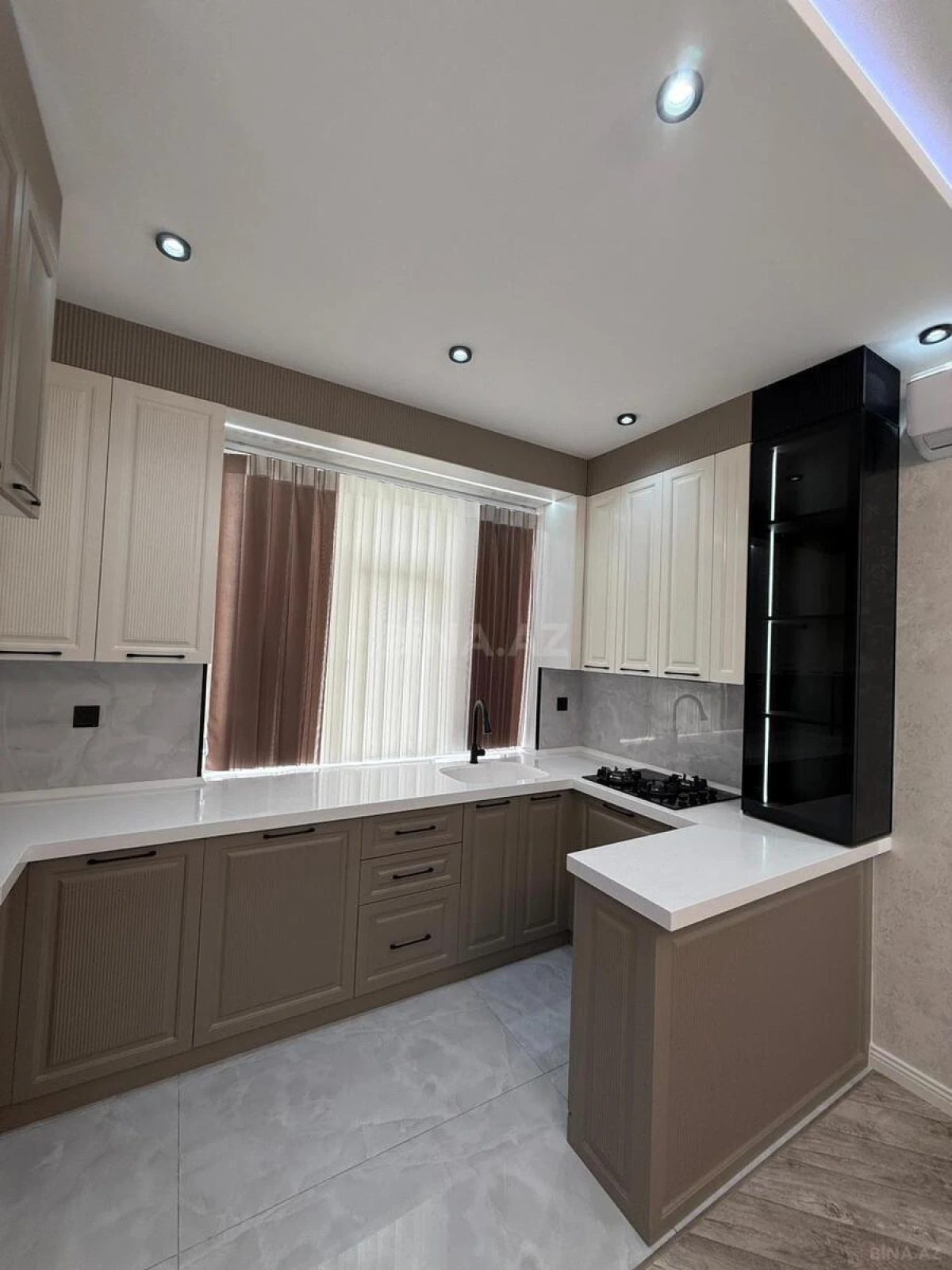 Satılır 2 otaqlı mənzil 55 m²