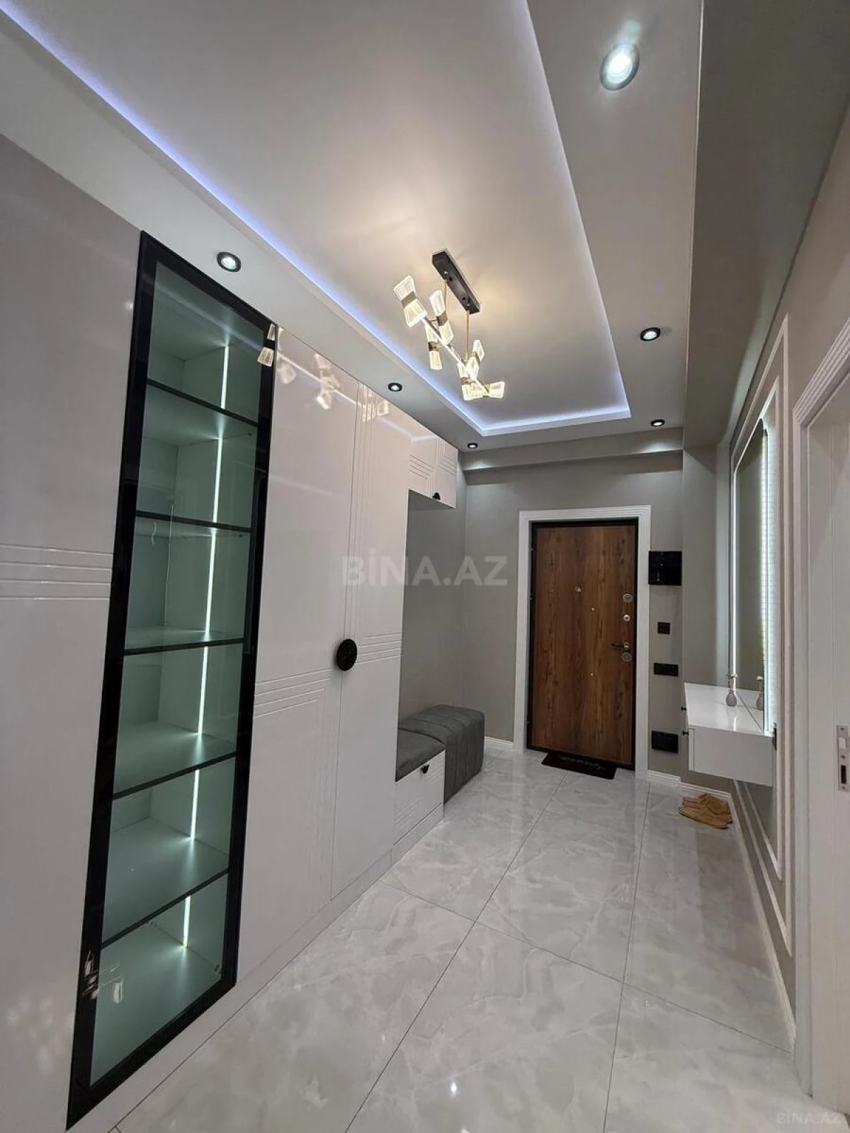 Satılır 2 otaqlı mənzil 55 m²