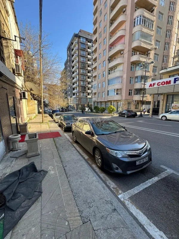 Satılır obyekt 85 m²