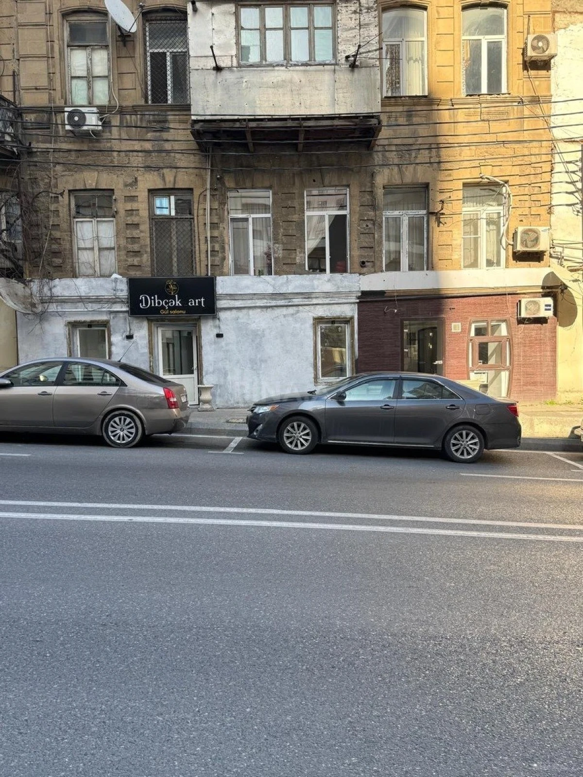 Satılır obyekt 85 m²