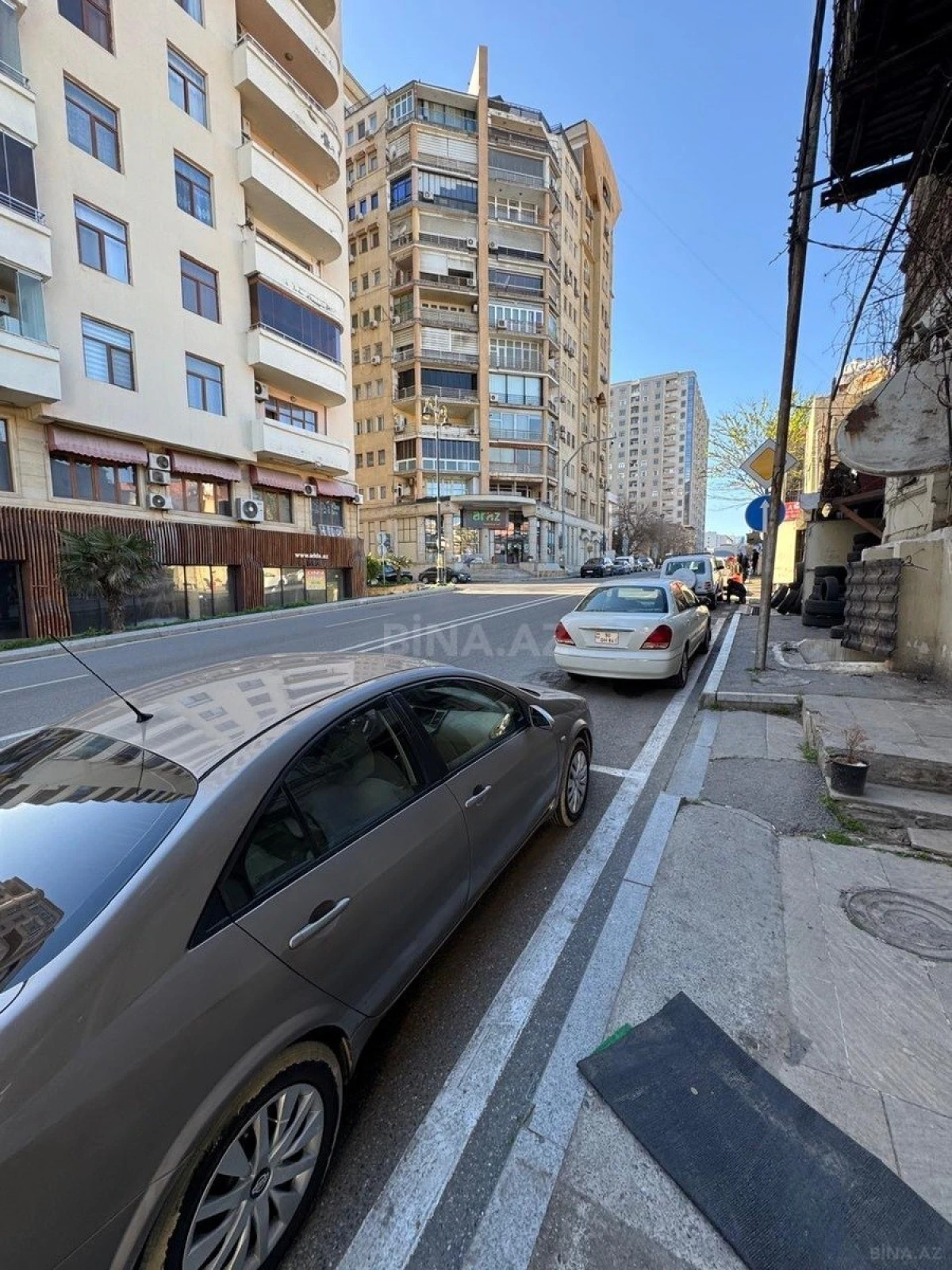 Satılır obyekt 85 m²