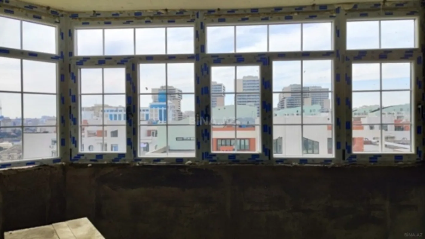 Satılır 2 otaqlı mənzil 68 m²