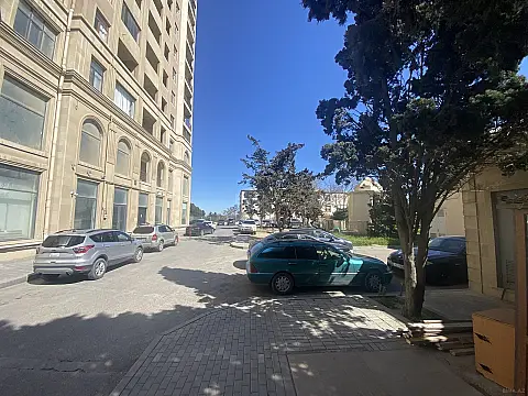 Satılır 2 otaqlı mənzil 73 m²
