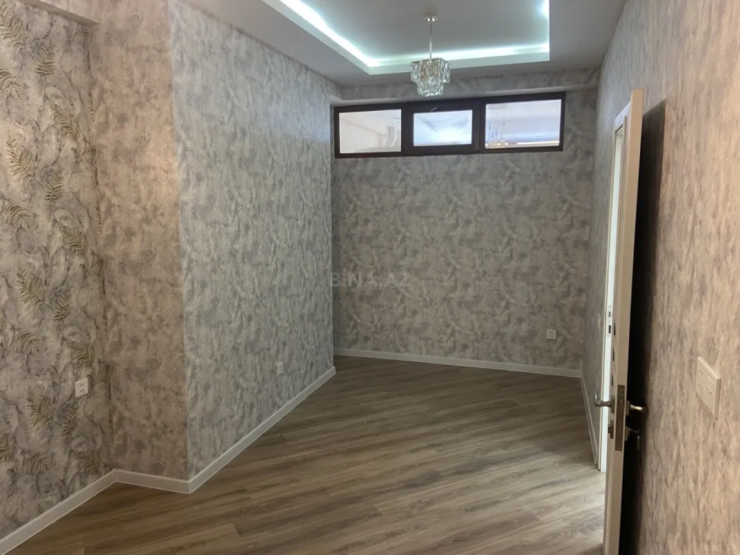 Satılır 2 otaqlı mənzil 73 m²