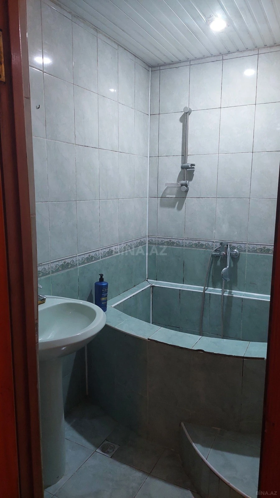 Kirayə verilir 2 otaqlı mənzil 46 m²