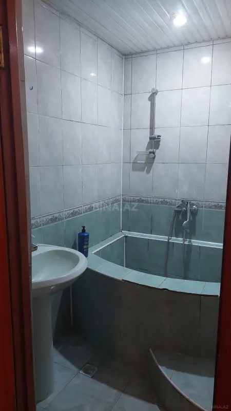 Kirayə verilir 2 otaqlı mənzil 46 m²