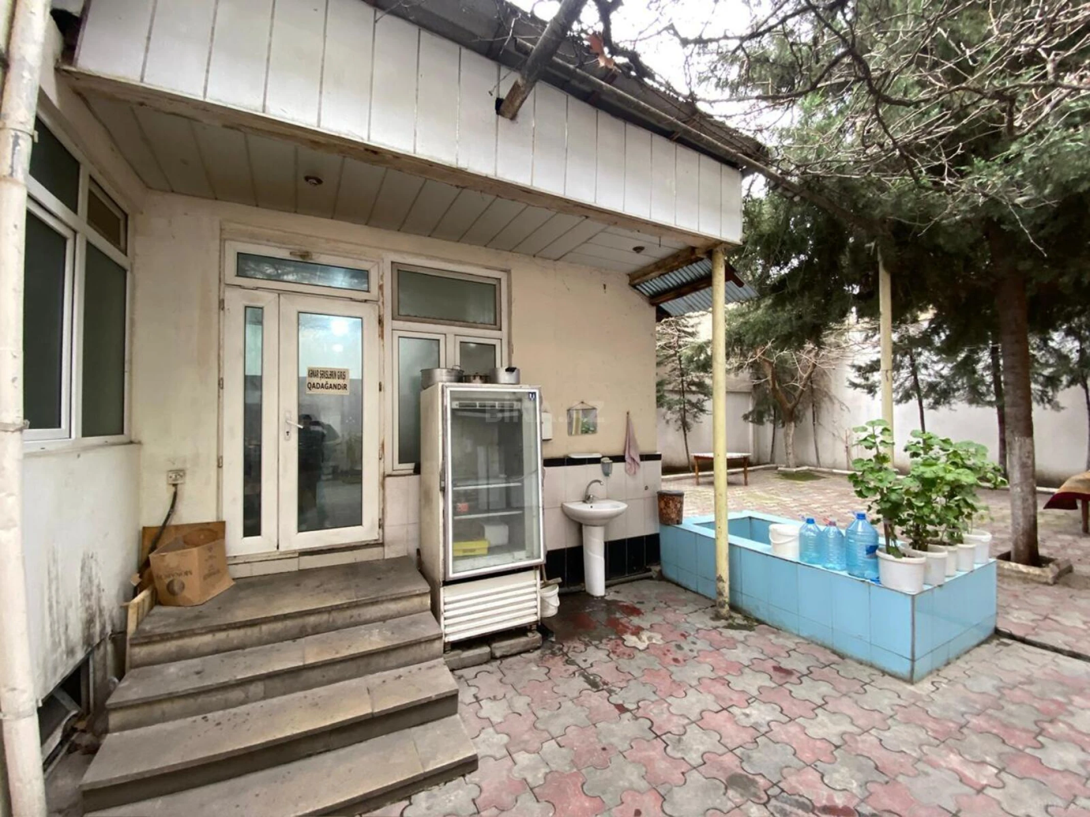 Kirayə verilir obyekt 370 m²