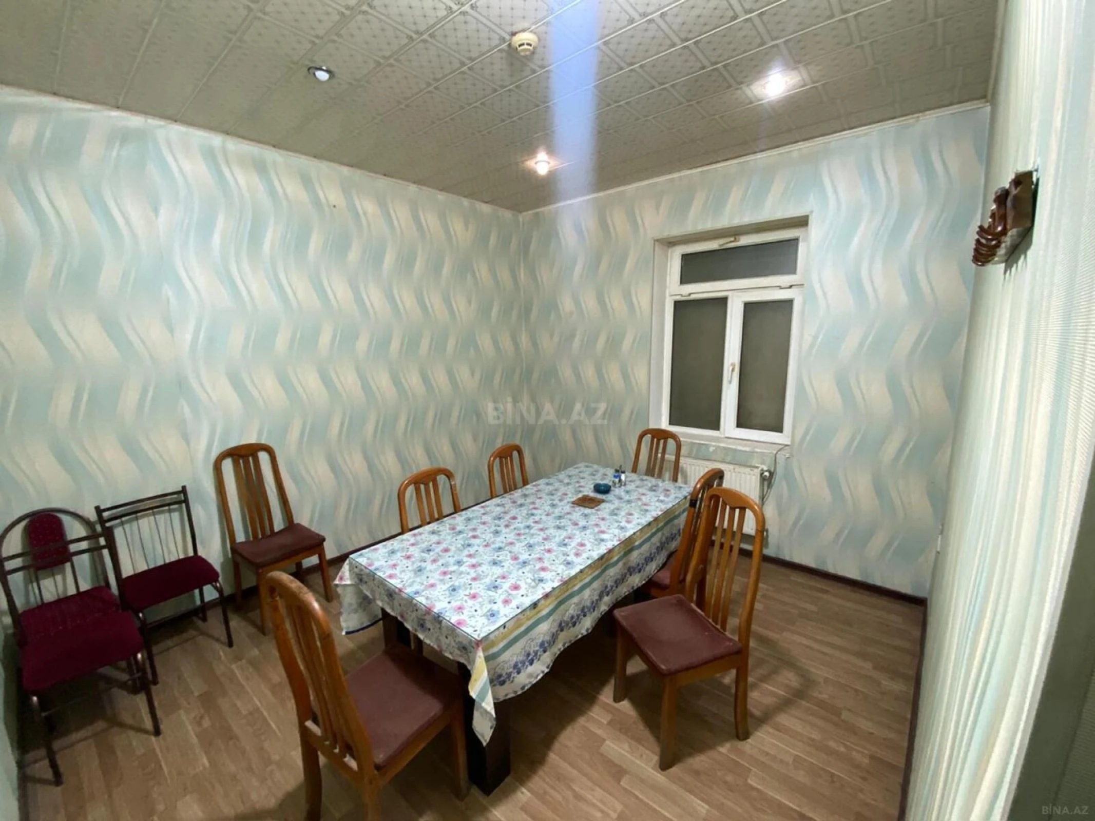 Kirayə verilir obyekt 370 m²