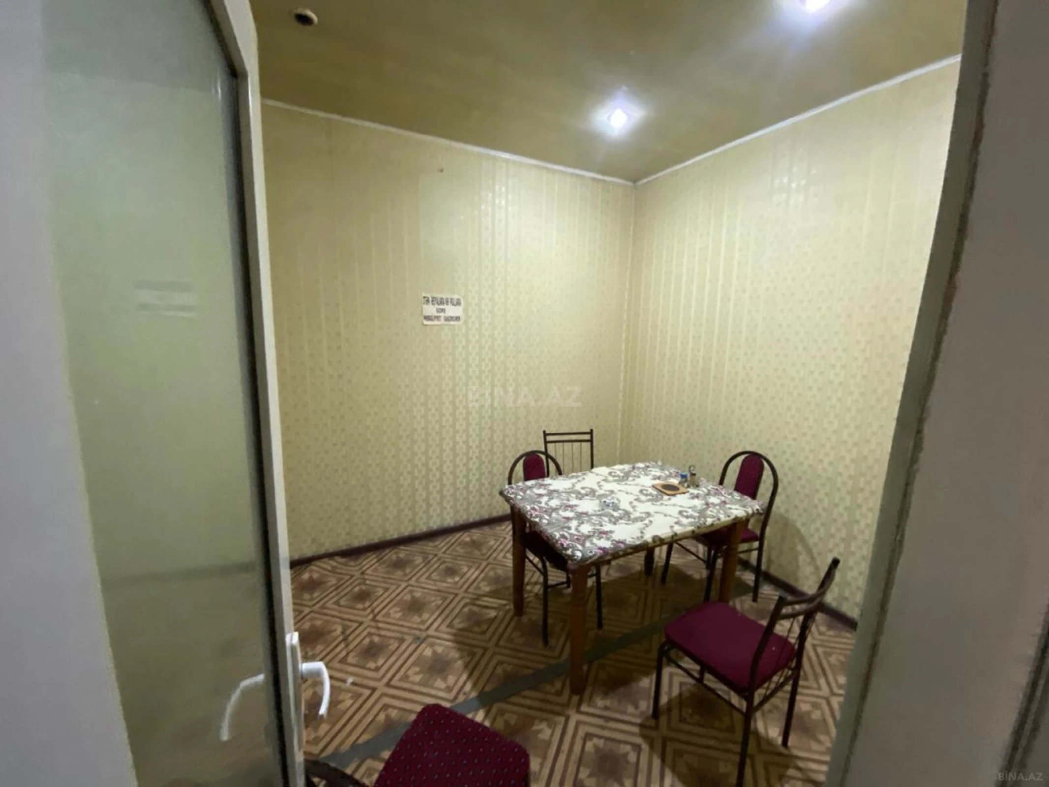 Kirayə verilir obyekt 370 m²