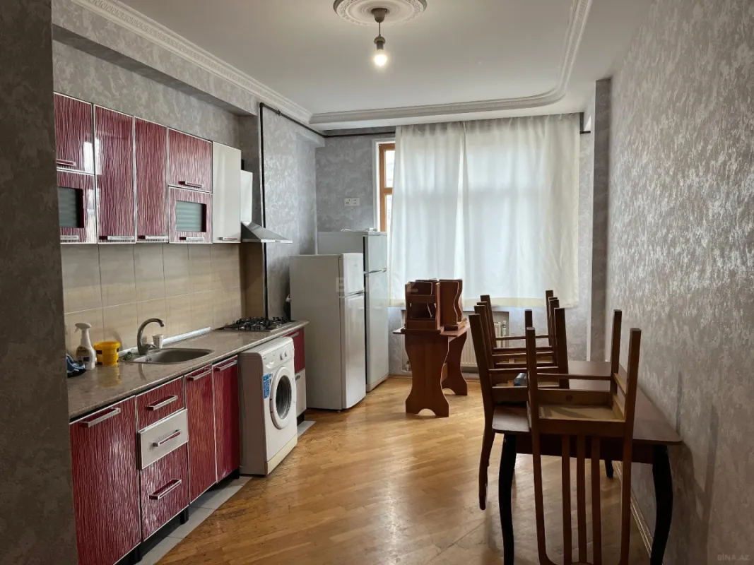 Kirayə verilir 3 otaqlı mənzil 110 m²