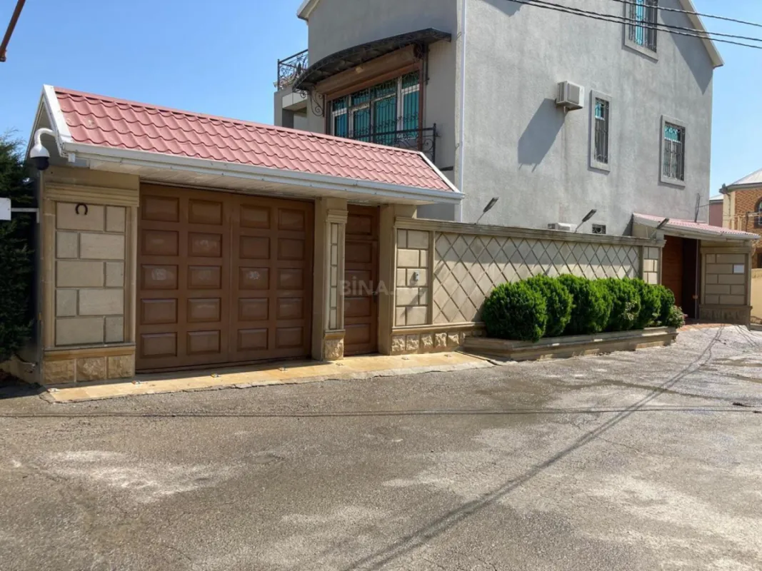 Satılır 6 otaqlı həyət evi 330 m²