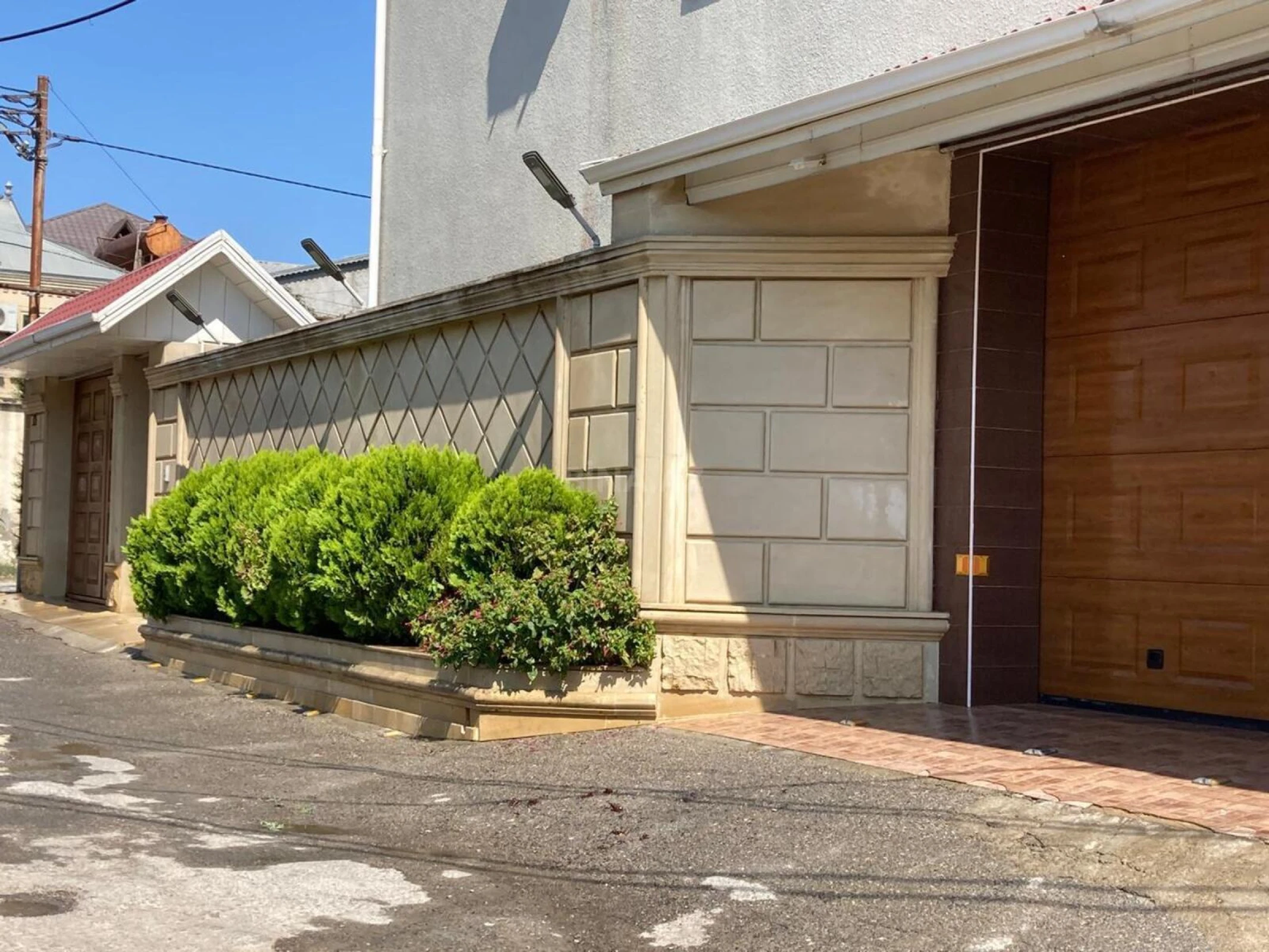 Satılır 6 otaqlı həyət evi 330 m²