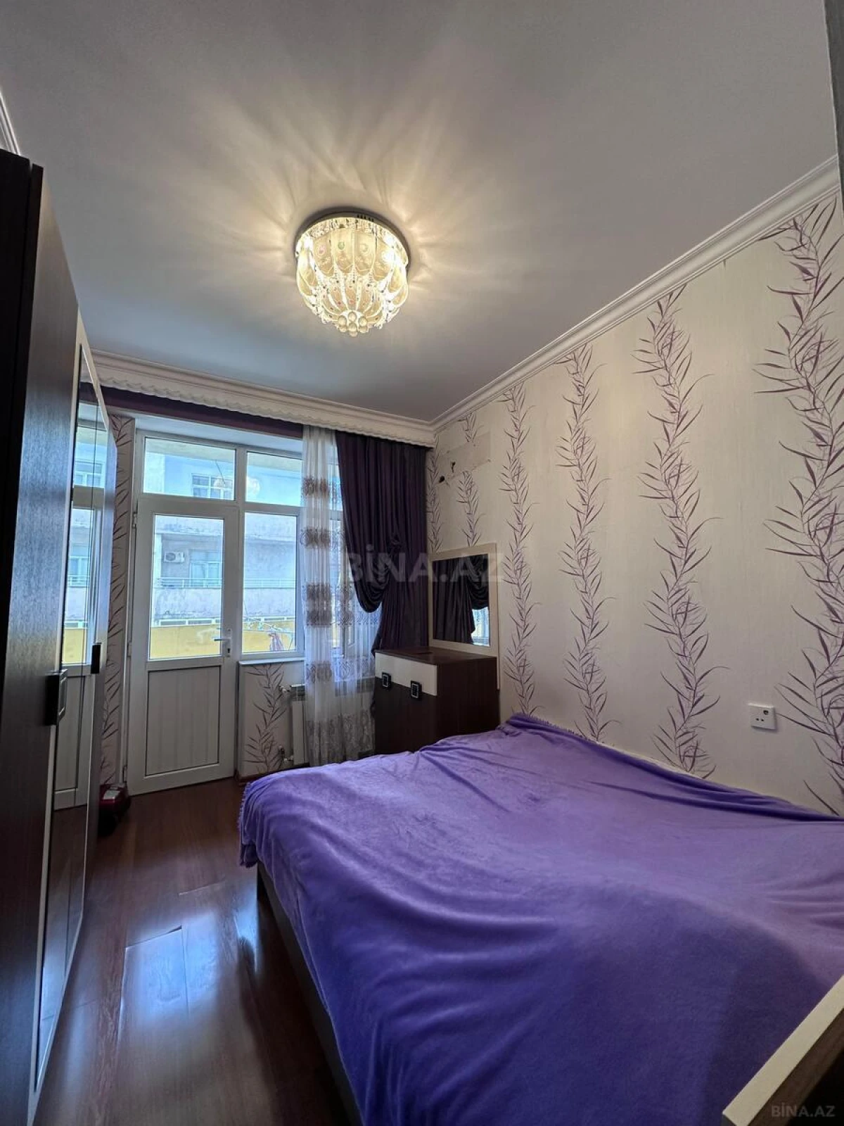 Satılır 2 otaqlı mənzil 65 m²