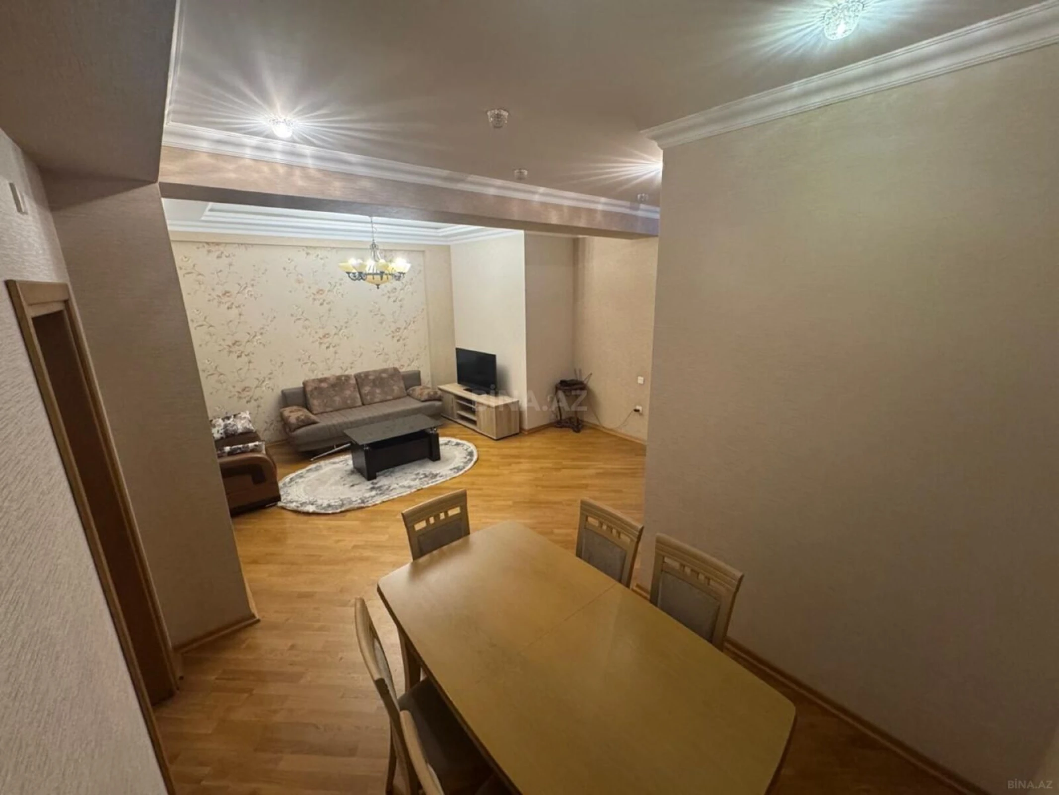 Kirayə verilir 3 otaqlı mənzil 100 m²