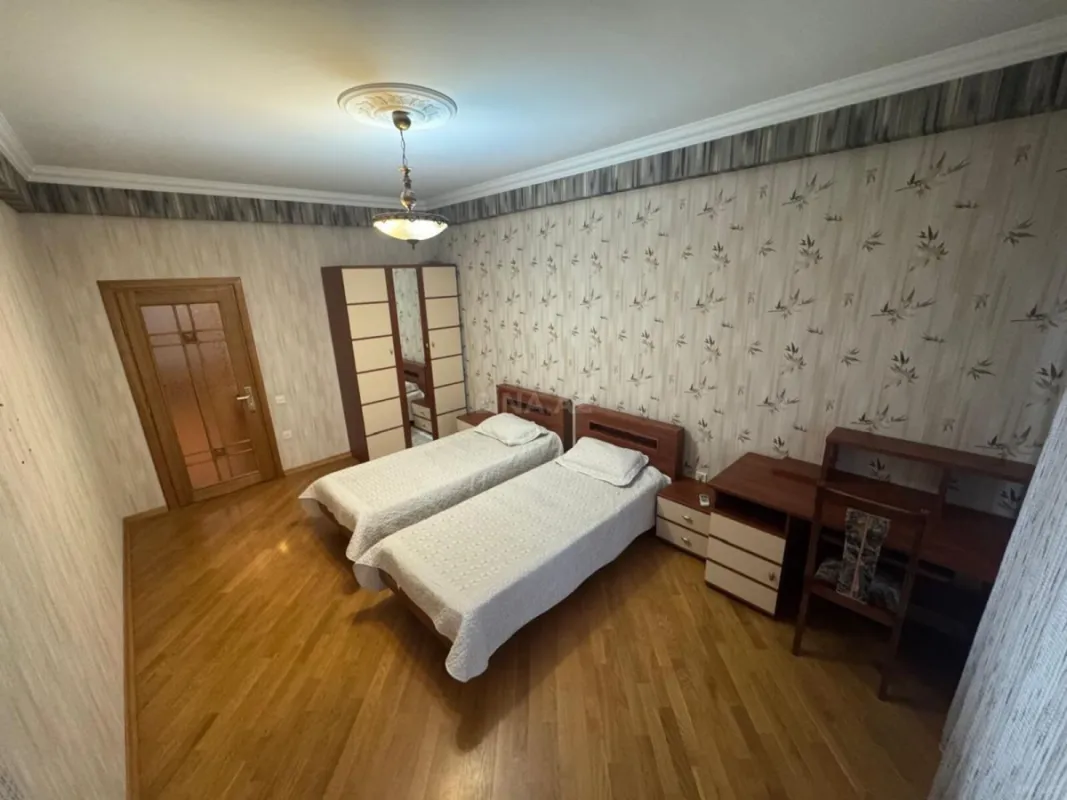 Kirayə verilir 3 otaqlı mənzil 100 m²