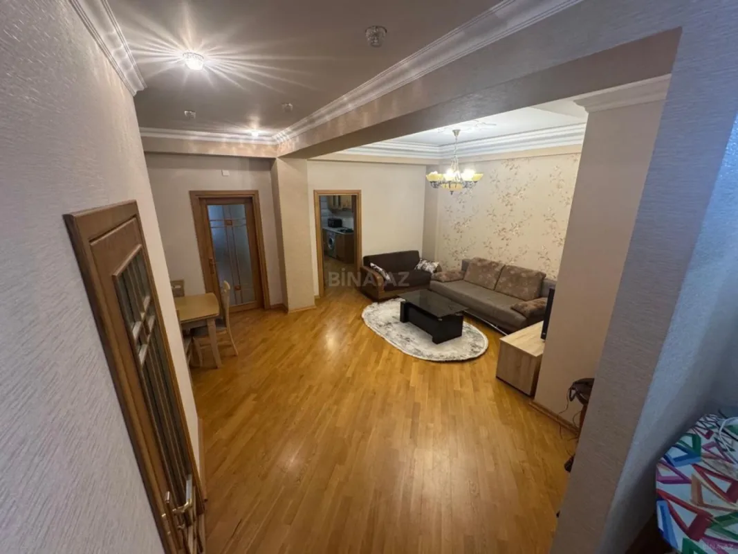 Kirayə verilir 3 otaqlı mənzil 100 m²