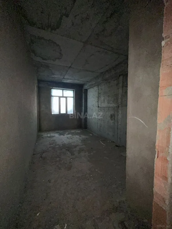 Satılır 3 otaqlı mənzil 127 m²