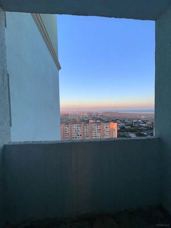 Satılır 3 otaqlı mənzil 127 m²