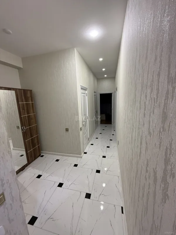 Kirayə verilir 2 otaqlı mənzil 62 m²