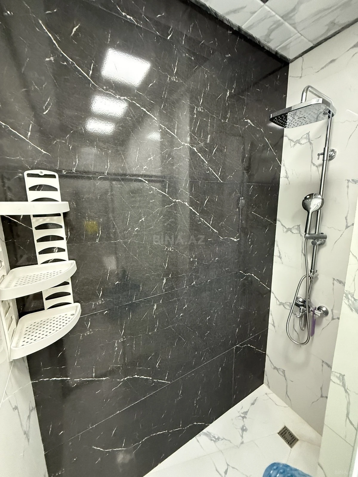 Kirayə verilir 2 otaqlı mənzil 62 m²