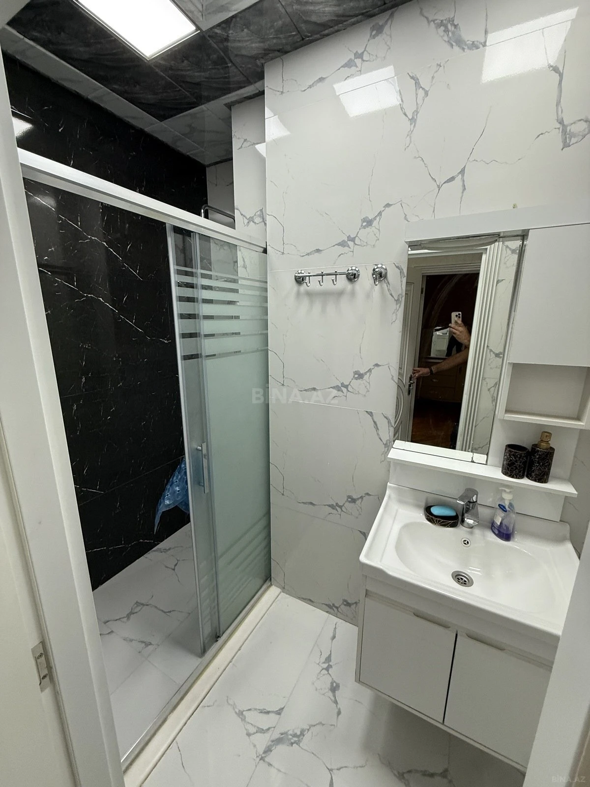 Kirayə verilir 2 otaqlı mənzil 62 m²