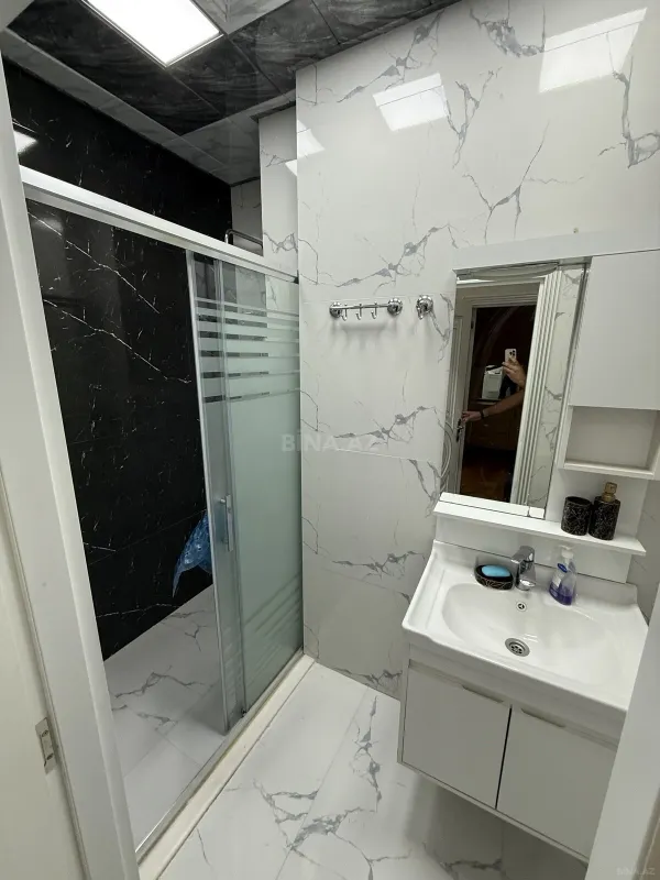 Kirayə verilir 2 otaqlı mənzil 62 m²