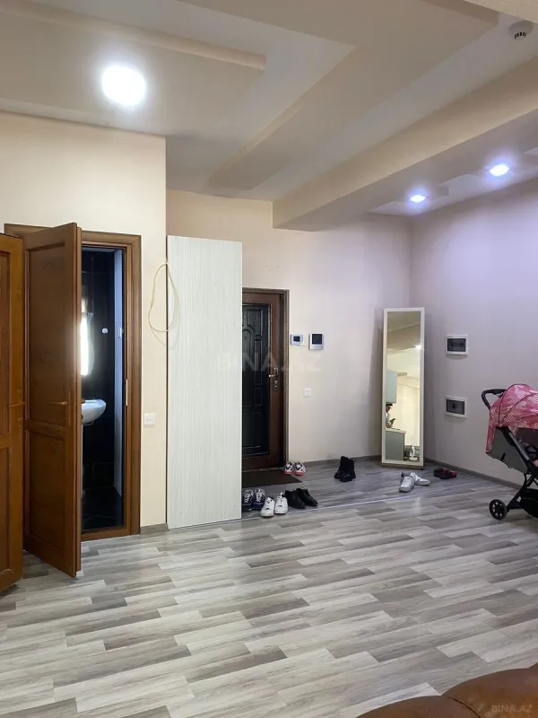 Satılır 2 otaqlı mənzil 100 m²