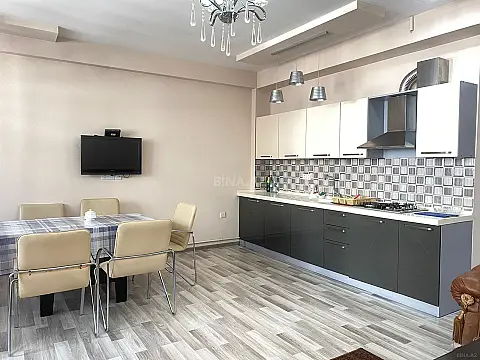 Satılır 2 otaqlı mənzil 100 m²
