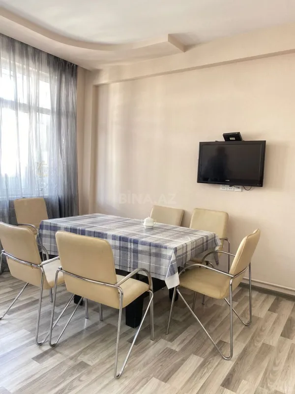 Satılır 2 otaqlı mənzil 100 m²