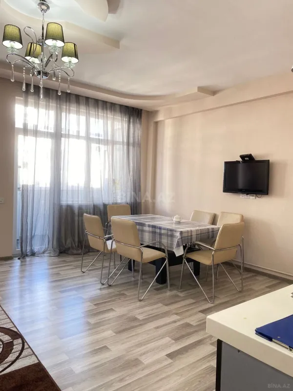 Satılır 2 otaqlı mənzil 100 m²