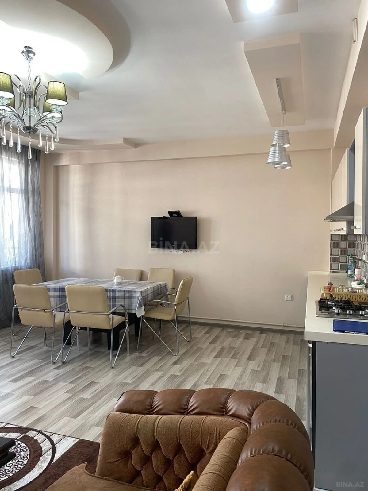 Satılır 2 otaqlı mənzil 100 m²