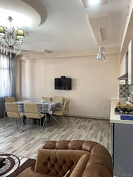 Satılır 2 otaqlı mənzil 100 m²