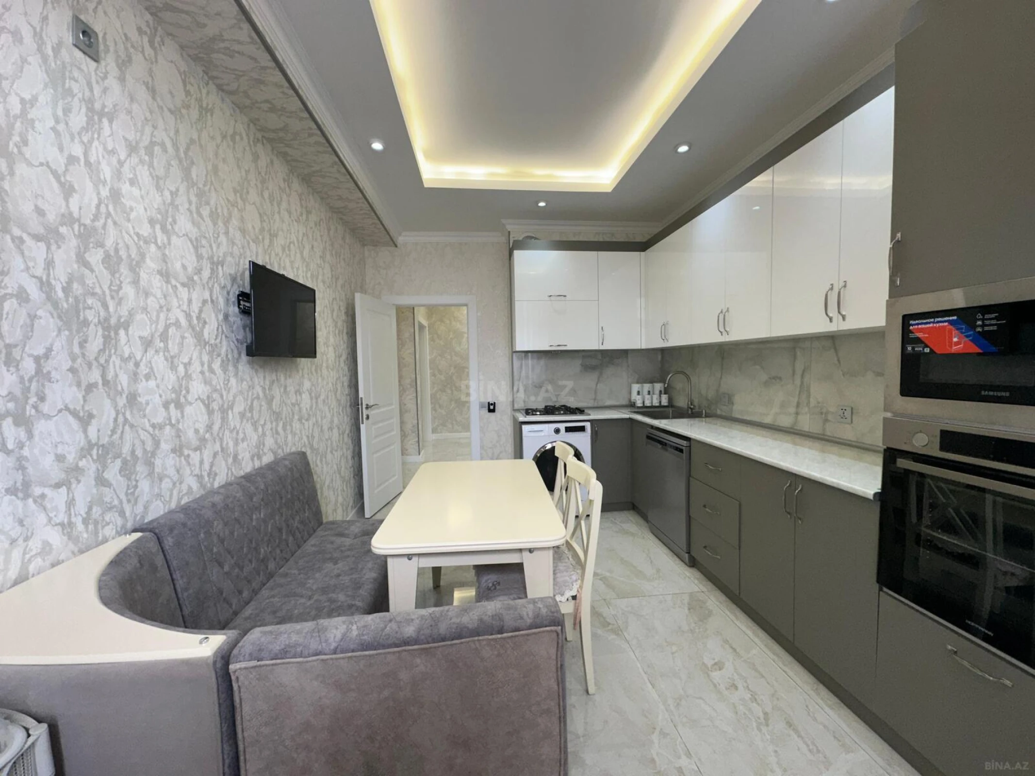 Satılır 3 otaqlı mənzil 136 m²
