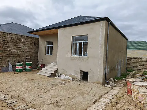 Satılır 3 otaqlı həyət evi 72 m²