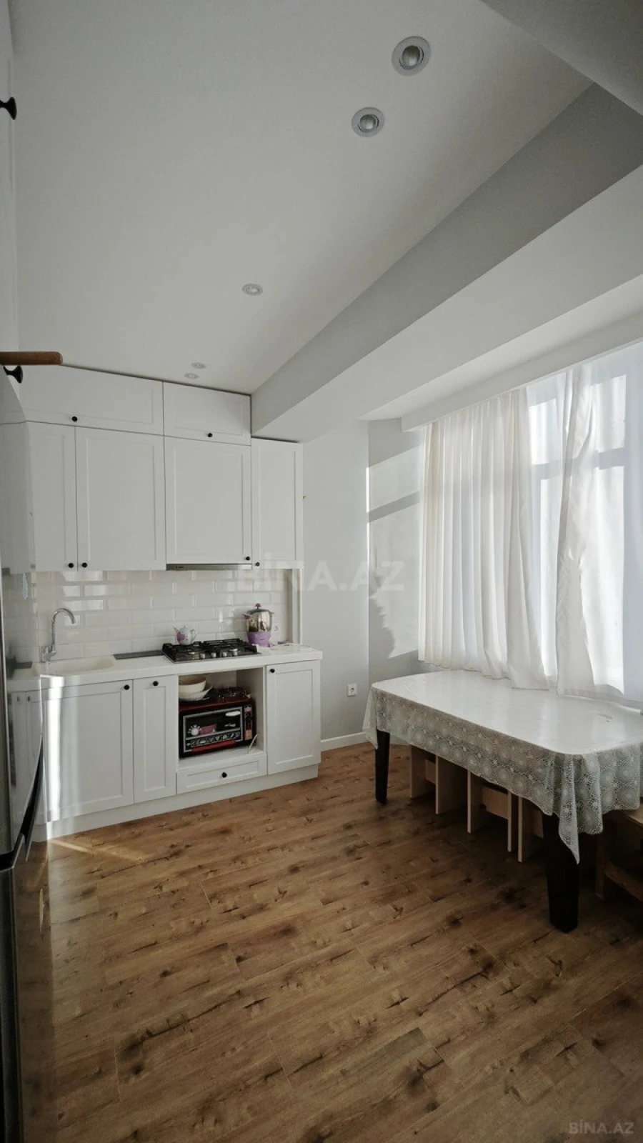 Satılır 4 otaqlı mənzil 100 m²