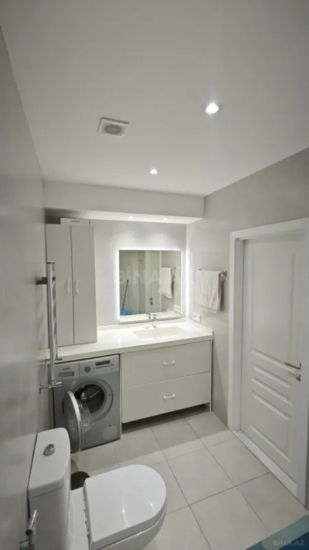 Satılır 4 otaqlı mənzil 100 m²