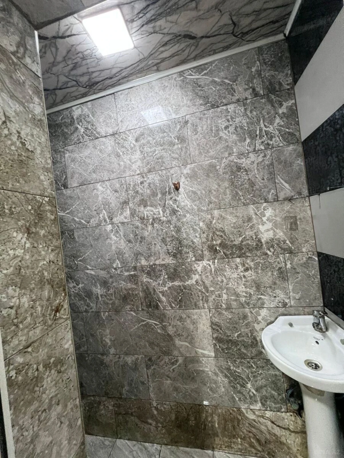 Kirayə verilir 2 otaqlı həyət evi 60 m²