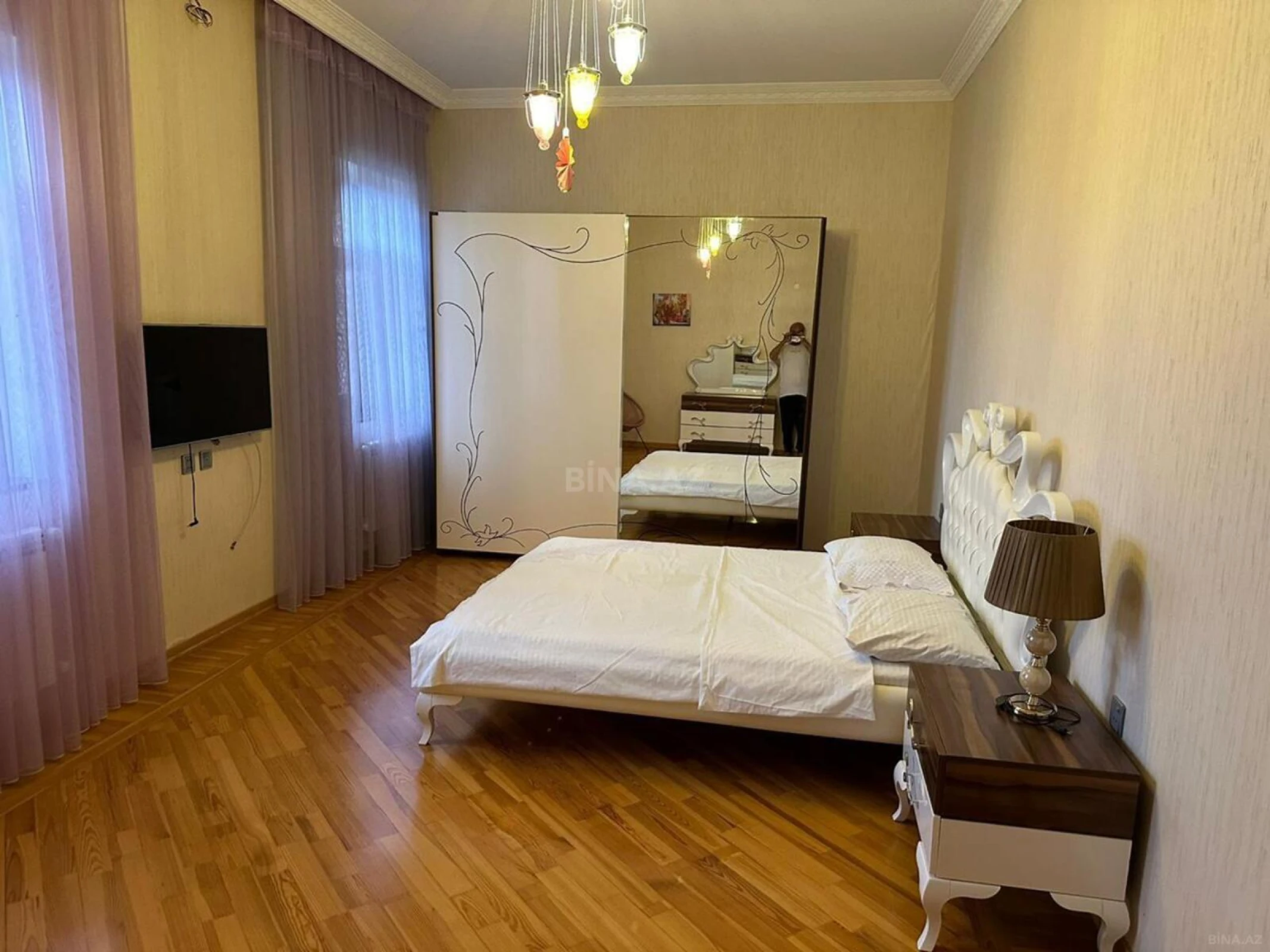 Kirayə verilir 5 otaqlı həyət evi 200 m²