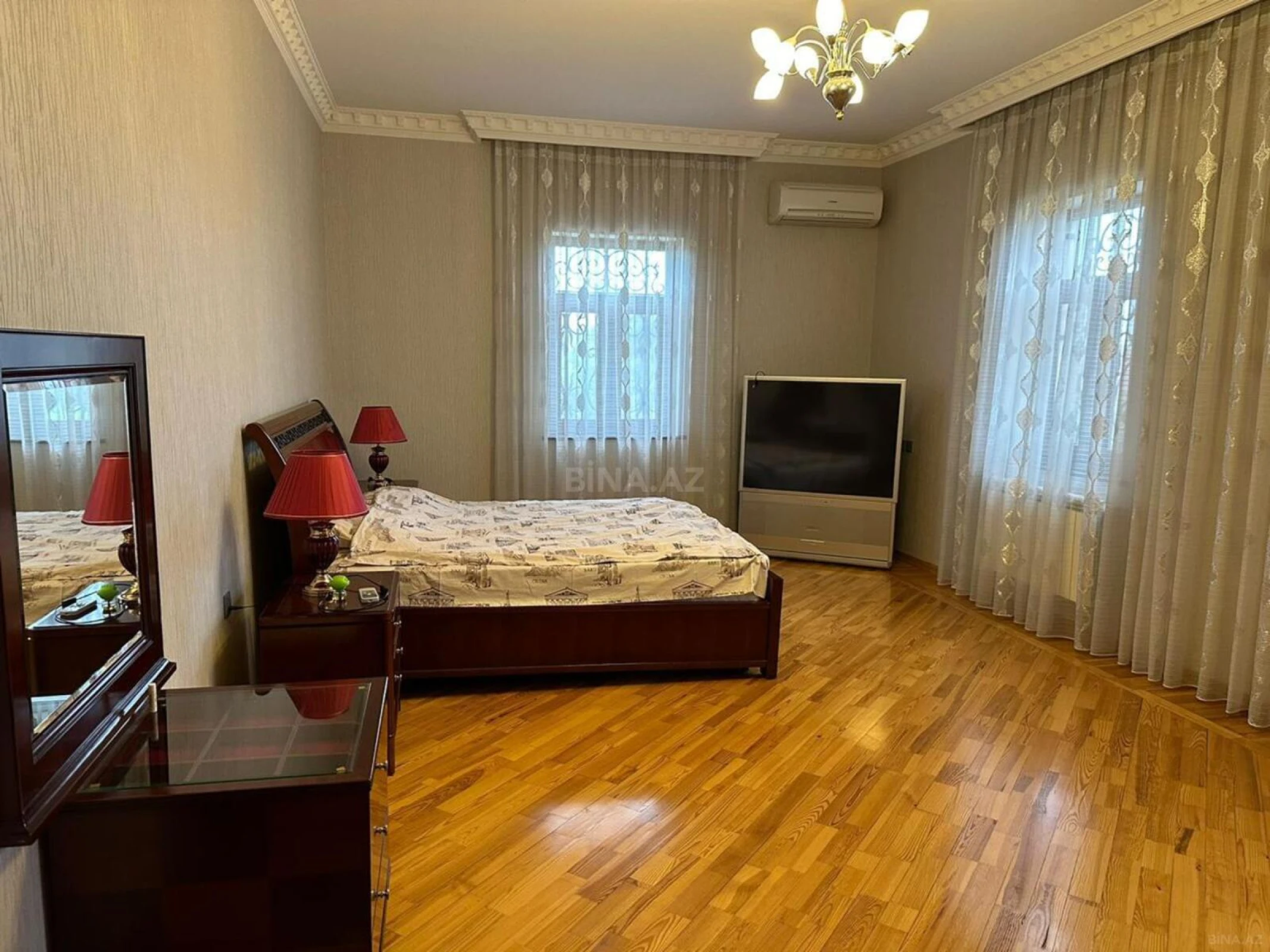 Kirayə verilir 5 otaqlı həyət evi 200 m²